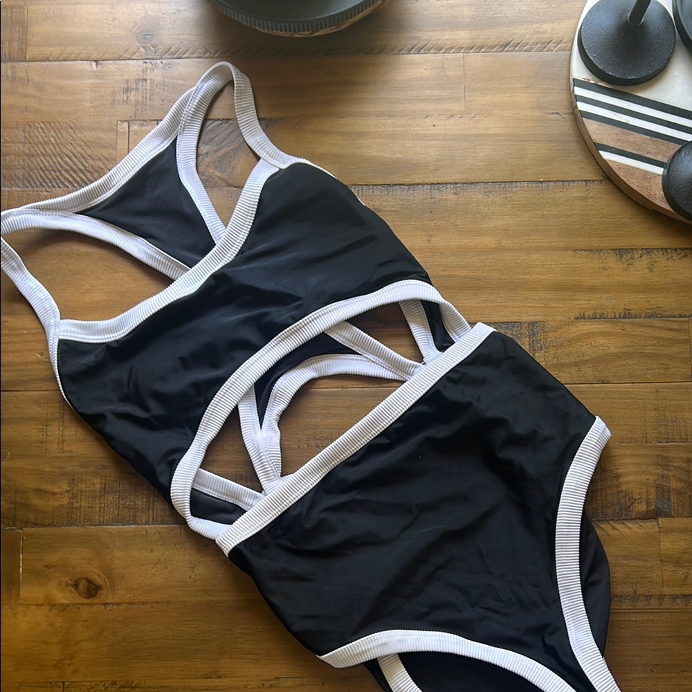 Aerie Black and White One Piece Swimsuit with Sporty Design
